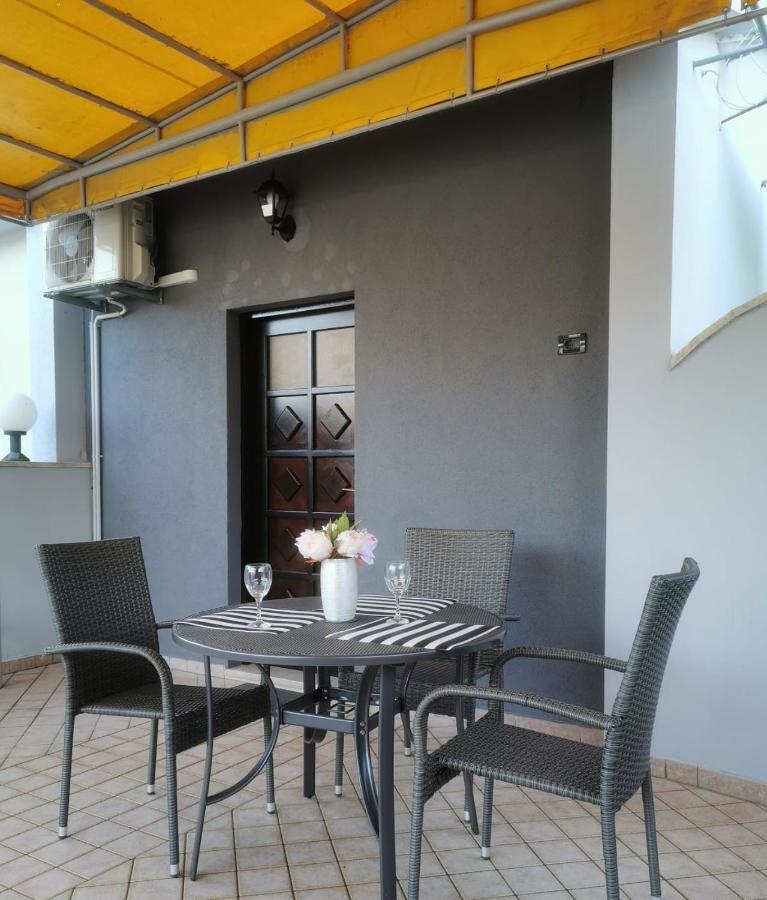 Apartments K&D Pula Ngoại thất bức ảnh
